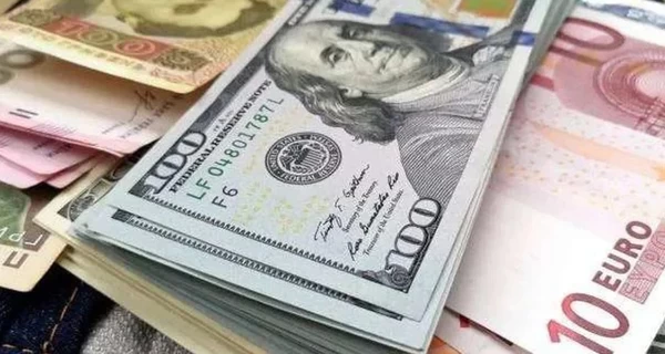 Курс долара стрімко зростає - встановлено відразу кілька історичних рекордів 