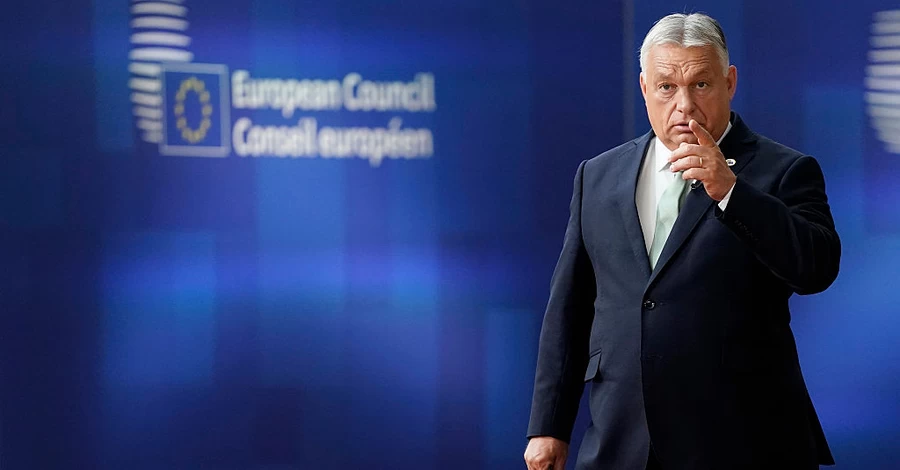 Роман Безсмертний: Орбан програє вибори і, нервуючи, звинувачує в усьому Україну