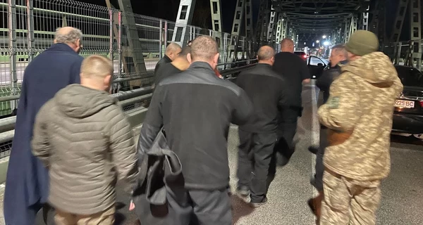 Угорщина передала Україні всіх затриманих інкасаторів – вони вже у безпеці