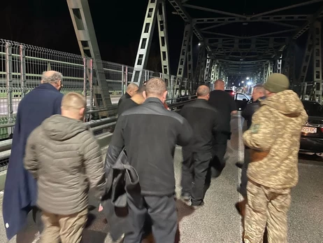 Венгрия передала Украине всех задержанных инкассаторов - они уже в безопасности