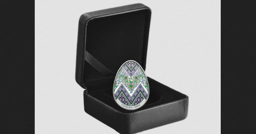 Канада выпустила коллекционную серебряную монету в форме украинской писанки