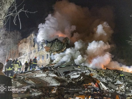 РФ вдарила по багатоповерхівці у Харкові, загинули четверо людей