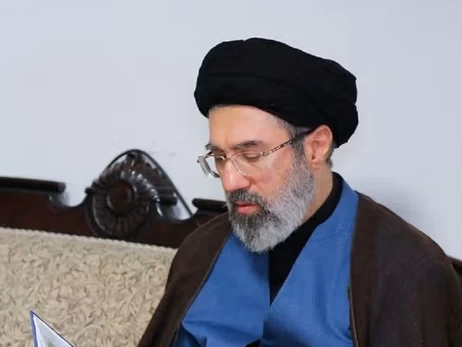  «Теневой принц» Моджтаба Хаменеи официально возглавил Иран, – реакция Трампа