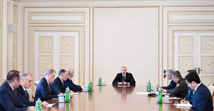 Пезешкиан заявил Алиеву, что Иран «не имеет отношения» к ударам дронов по Азербайджану