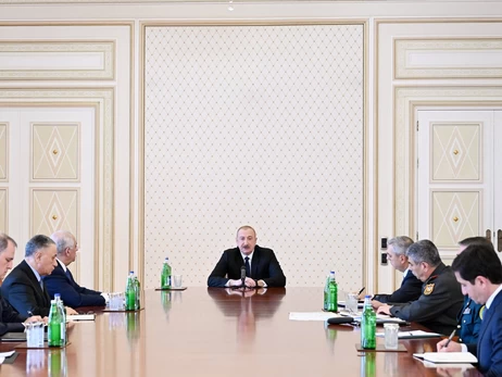 Пезешкіан заявив Алієву, що Іран «не має відношення» до падіння дронів в Азербайджані