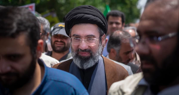 Новый лидер Ирана Моджтаба Хаменеи: мученик, заклятый враг США и скрытый мультимиллионер