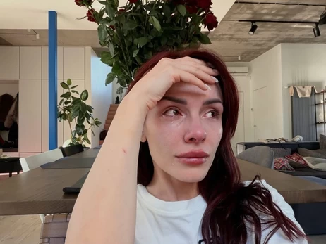 MamaRika с сыном вернулась в Украину после того, как застряла в ОАЭ