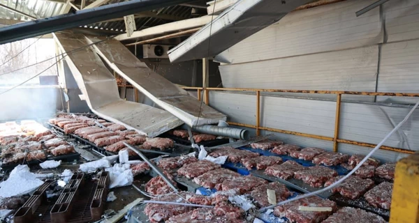 У Харкові «шахед» вдарив по харчовому підприємству, є загиблі та поранені