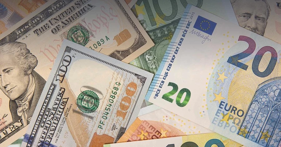 НБУ заявив про достатній запас готівкової валюти в банках