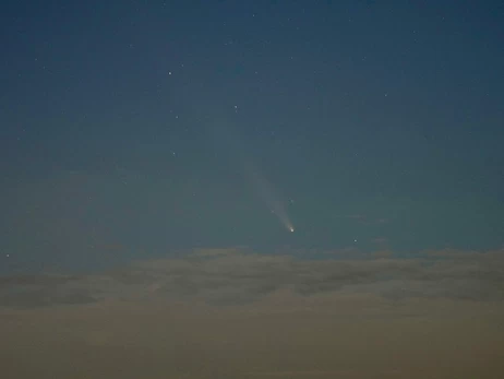 В начале апреля в небе появится комета, которую можно будет увидеть даже днем