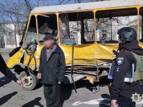 Россияне обстреляли маршрутку в Херсоне - известно о 20 раненых 