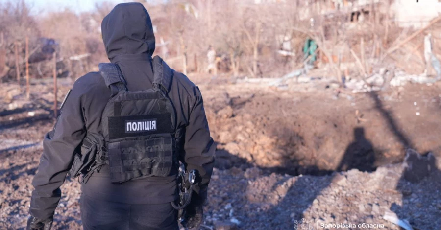 Войска РФ атаковали Запорожье -  КАБ попал в многоэтажку, есть раненые 