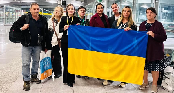 16 украинцев эвакуировали с Ближнего Востока в Варшаву, - МИД