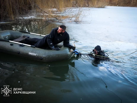 В Харькове шесть детей провалились под лед, есть погибшие