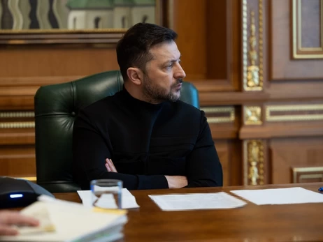 Зеленский анонсировал новые выплаты: 1500 пенсионерам и кешбэк на топливо