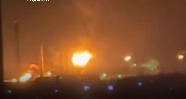 Силы обороны поразили нефтезавод в РФ и ударили по порту 