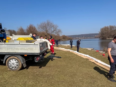 У Молдові ввели режим екологічної тривоги через забруднення Дністра після удару Росії по Україні