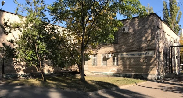 Напад на суддю у Дніпрі: поліція відкрила дві справи та шукає злочинців