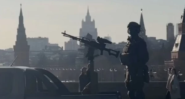 Москва под мощнейшей с начала года атакой — за сутки “сбили” более 100 дронов