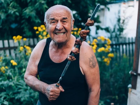 Умер самый известный дедушка Украины, TikTok-звезда дед Толя