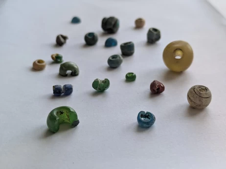 Історія під ногами: поблизу Галича археологи знайшли унікальні намистини княжої доби 