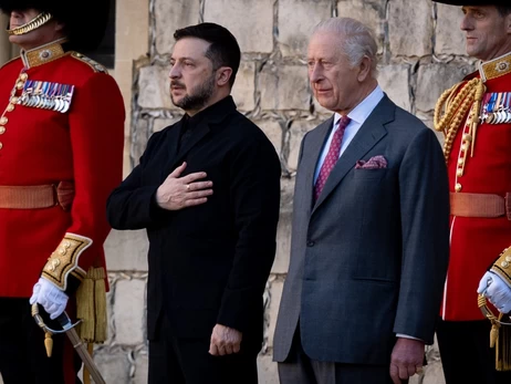 Залужний зустрів Зеленського в Лондоні, де президент відвідає Чарльза III