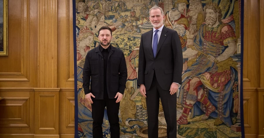  Зеленський зустрівся з іспанським королем у його резиденції 