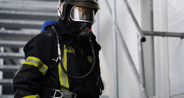 Во Львове российский дрон ударил по зданию СБУ 