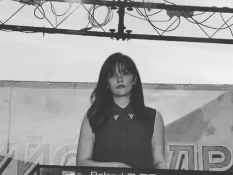 20 лет боли: девушка из многодетной семьи подала иск против братьев-военных из-за пыток и гибели сестры