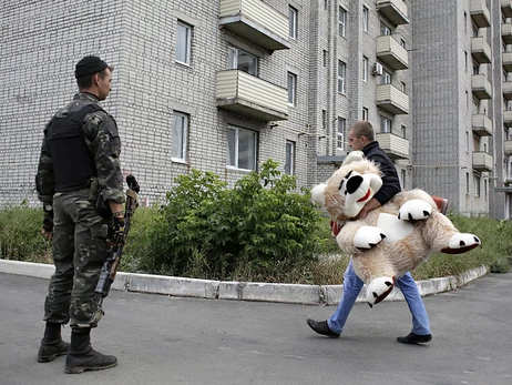 Навіщо Кремль хоче привезти на окуповані території України 114 тисяч колонізаторів