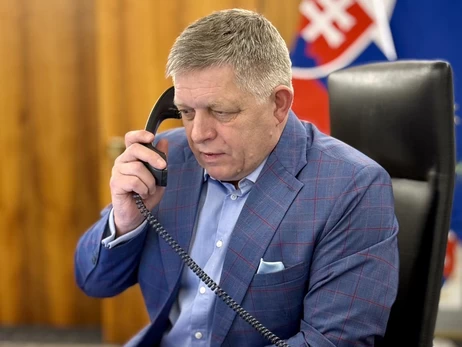 Фицо опять раскритиковал Зеленского и заявил, что намерен блокировать кредиты для Украины 