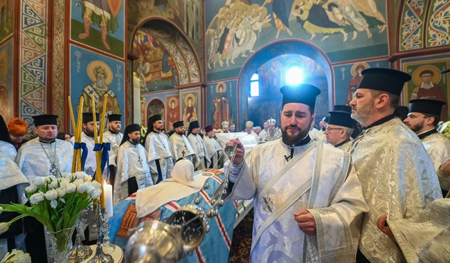 У Свято-Михайлівському Золотоверхому соборі прощаються з Патріархом Філаретом