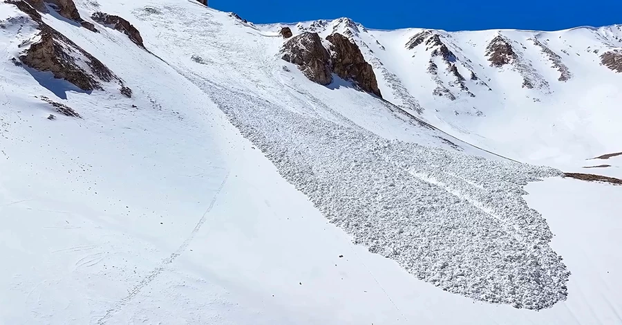 В Італії на туристів зійшла лавина, є загиблі та поранені
