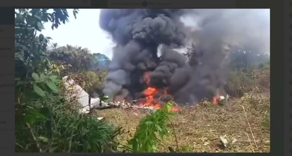 У Колумбії розбився літак із більш ніж сотнею військових на борту