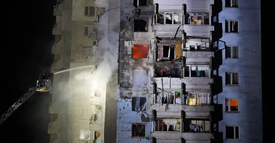 Россияне ударили по Запорожью 5 ракетами, есть погибшие и пострадавшие 