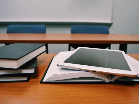 Минобразования опубликовало порядок поступления в вузы в 2026 году - правила, этапы и условия