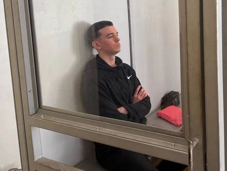 Обвиняемые в убийствах Фарион и Парубия, сидящие в одной камере, заговорили о голодовке