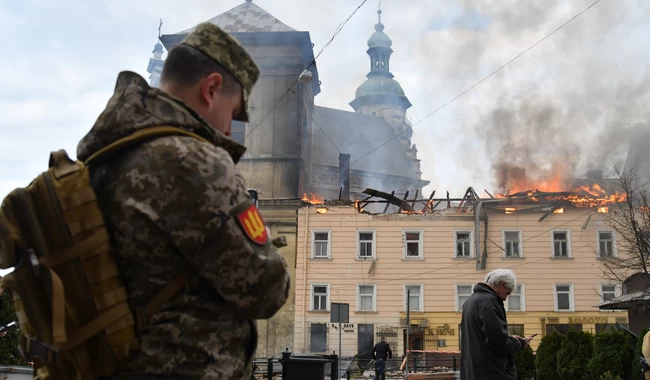 Россия атаковали центр Львова дронами