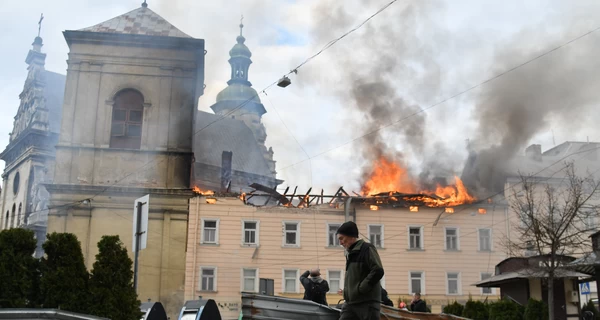 Россия атакует запад Украины - во Львове, Тернополе и Ивано-Франковске раздаются взрывы