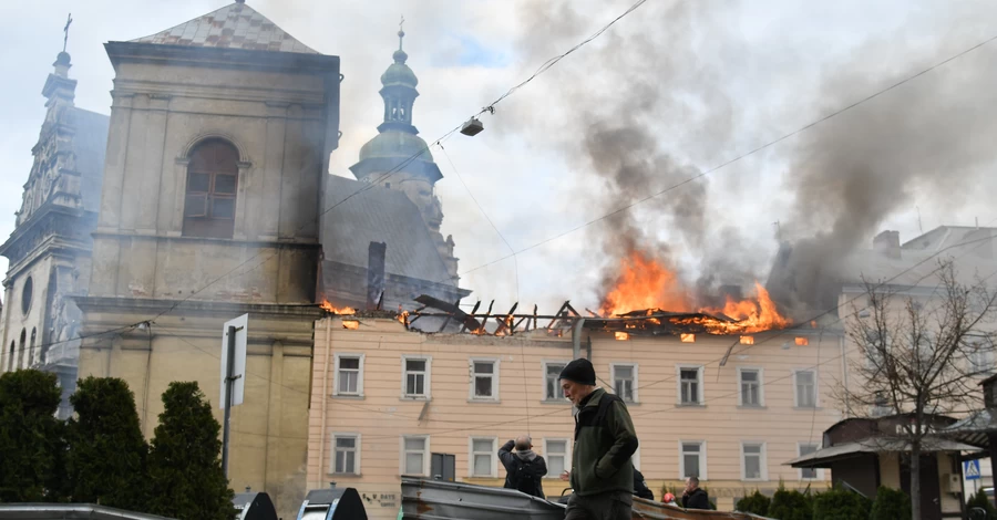 Росія атакує захід України - у Львові, Тернополі та Івано-Франківську лунають вибухи