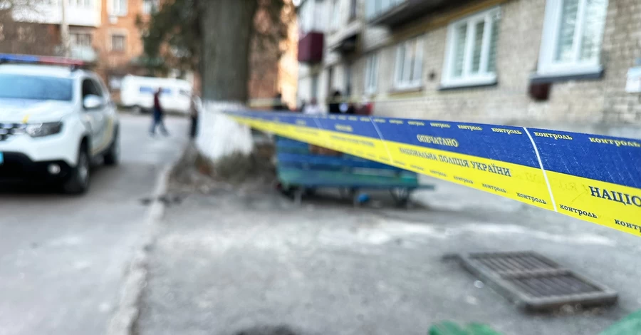 В Николаевской области военный отправил жене бомбу в посылке - женщина погибла, дети в больнице