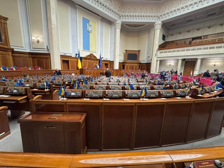 Парламентский кризис: Арахамия поблагодарил нардепов за то, что смогли собраться в Раде