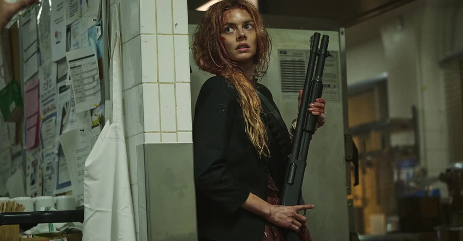 Тендітна білявка проти вбивць та маніяків: «Гра в хованки-2» та інші горори з Самарою Вівінг