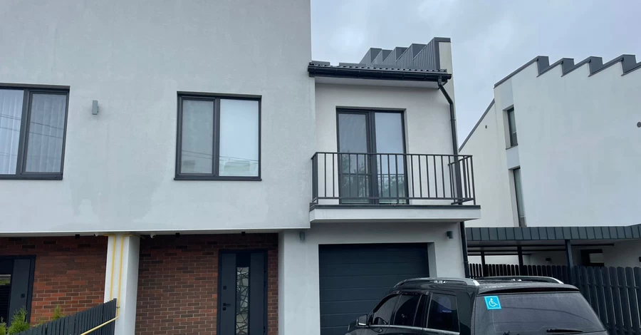 Записав будинок на тещу, а авто - на сестру: заступника очільника Львівського ТЦК спіймали на приховуванні статків