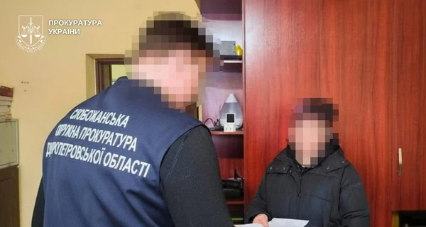 У Дніпрі дівчинці ампутували ногу після нападу собаки - власницю тварини повідомили про підозру