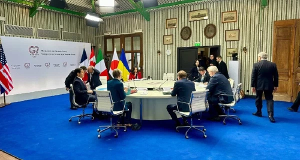 Росіяни щомісяця втрачають понад 30 тисяч військових, - Сибіга