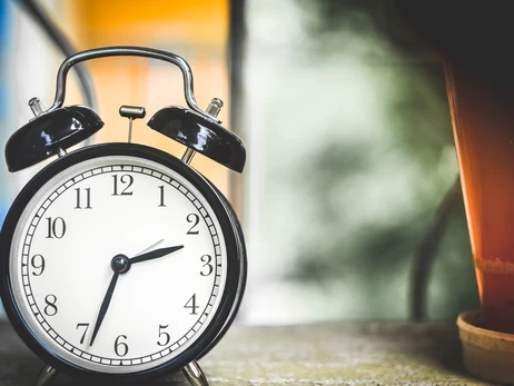 Українці в ніч на 29 березня переходять на літній час - куди переводити стрілки годинника