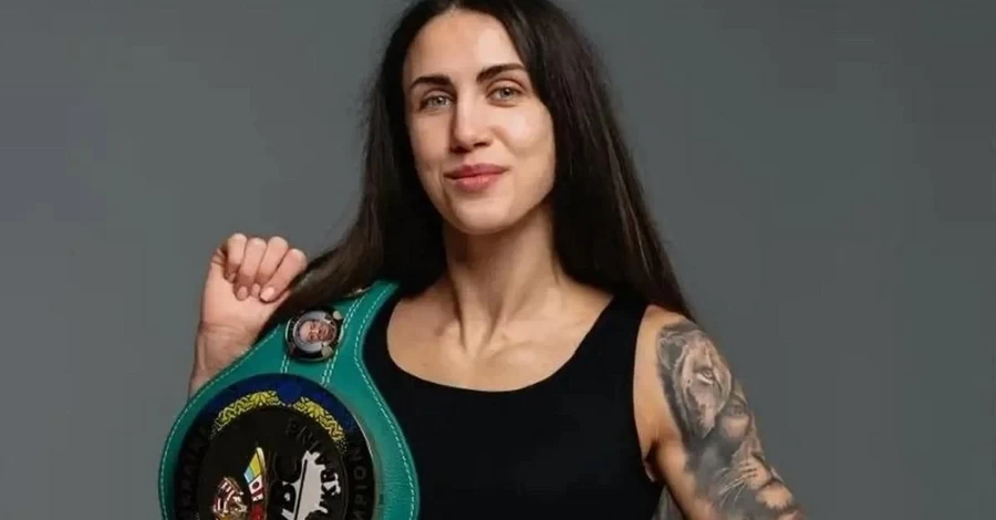 Украинка Петренко стала чемпионкой мира по версии IBO во втором легчайшем весе