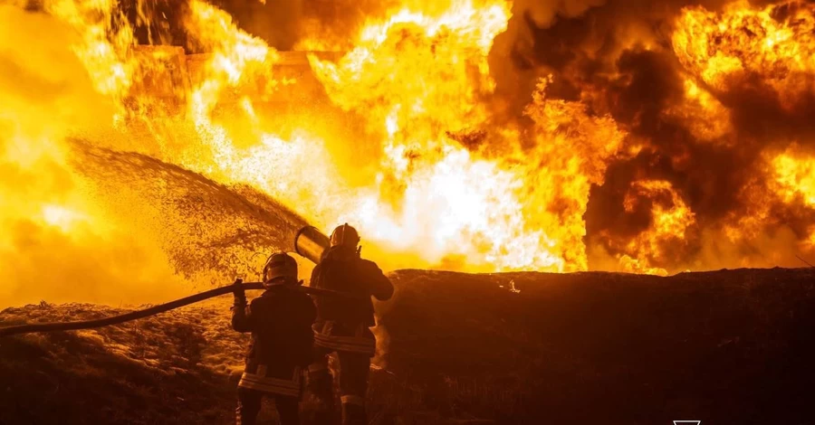 Росіяни влучили дроном у житловий будинок в Харкові, поранено двох людей