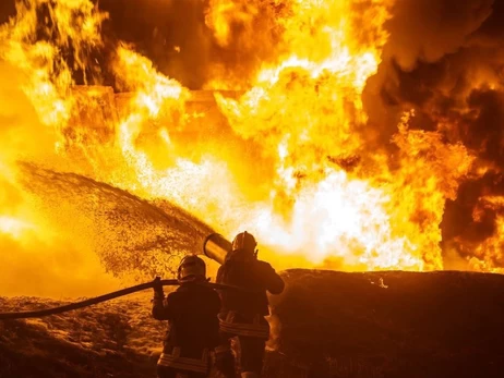 Росіяни влучили дроном у житловий будинок в Харкові, поранено двох людей